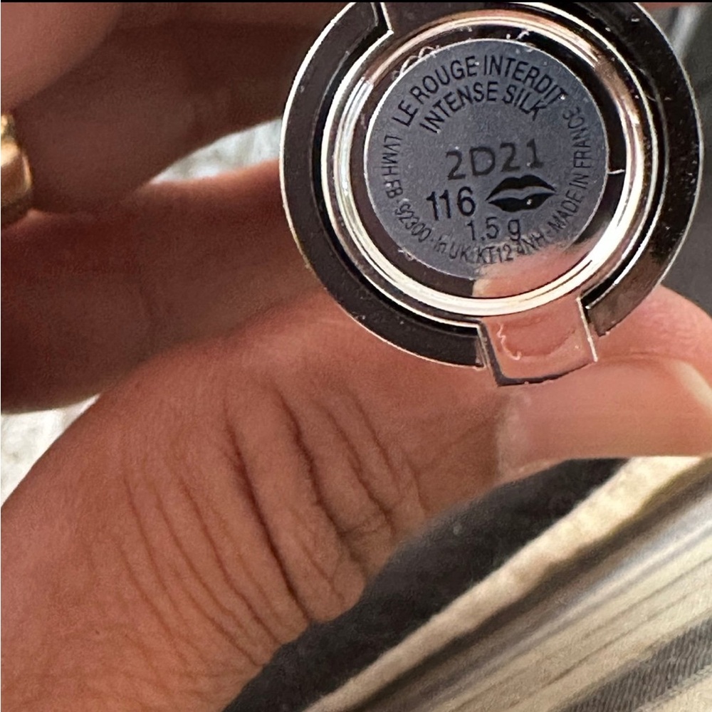 Givenchy - Picture 7 of 9